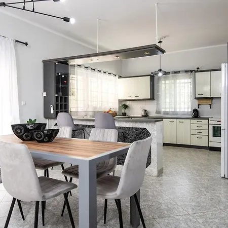 Meredith By Villa Psarou (Zakynthos)